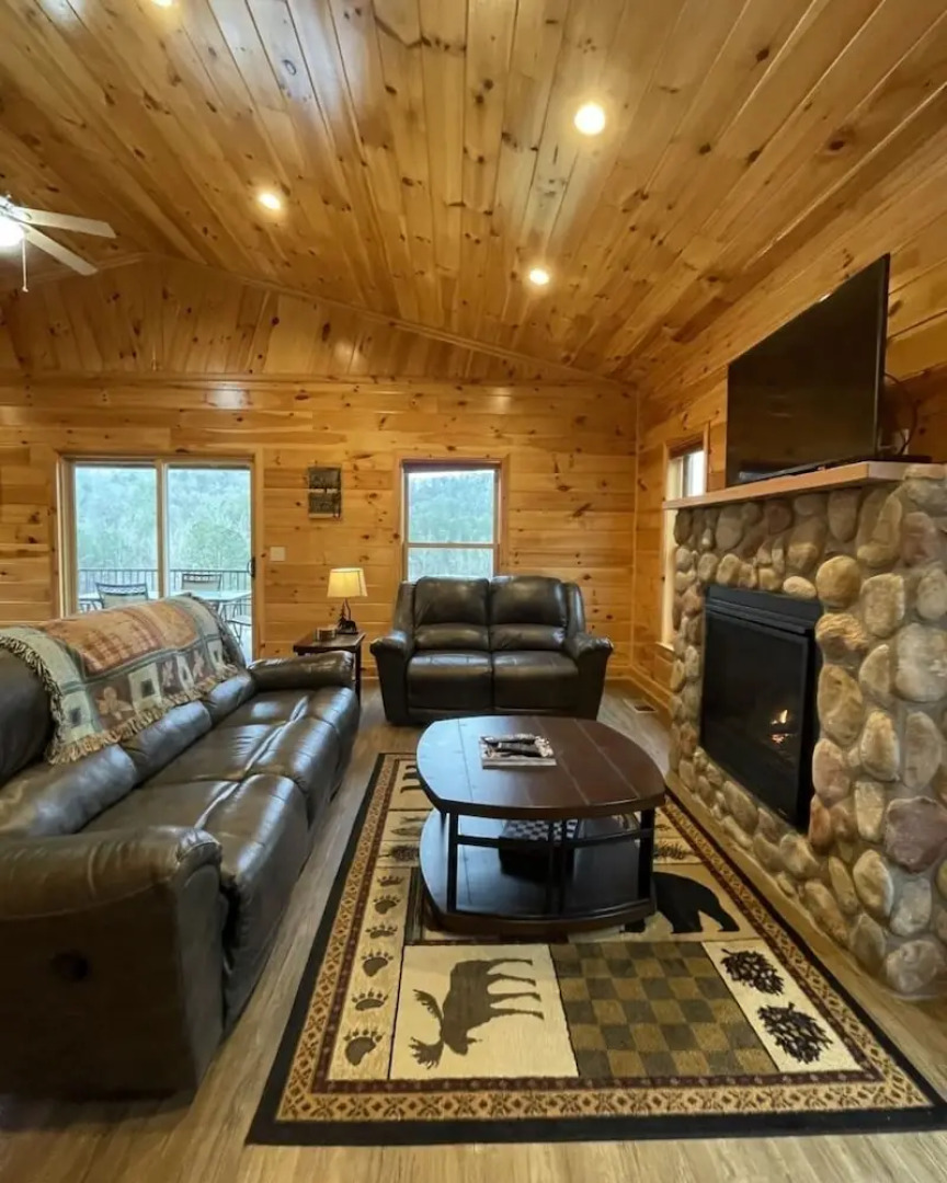 Charming cabin with an Amazing view! - pet and motorcycle friendly! 2 Bedroom Cabin by RedAwning