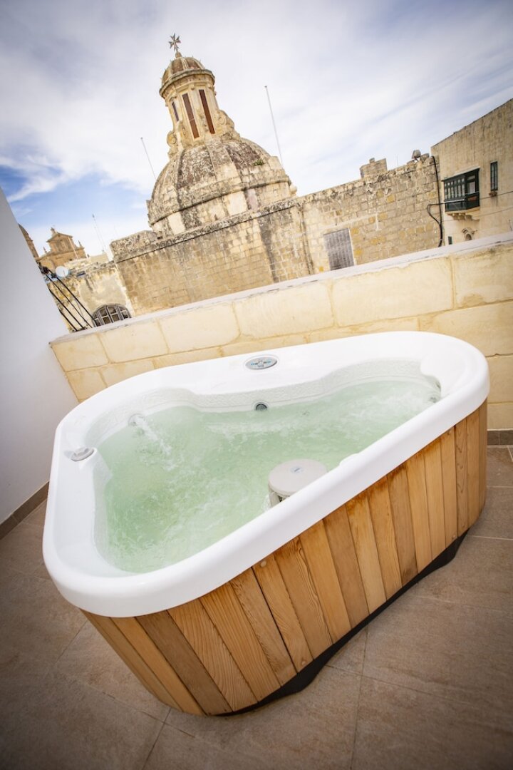 Pjazza Suites Boutique Hotel