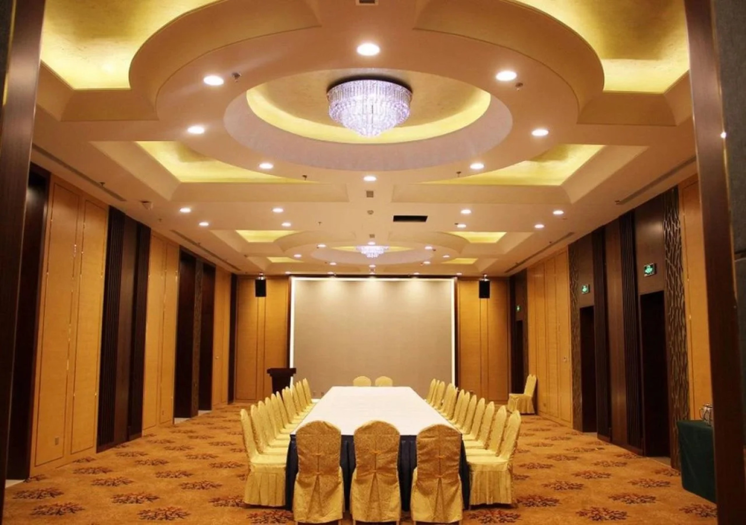 Gloria Plaza Hotel Qingdao