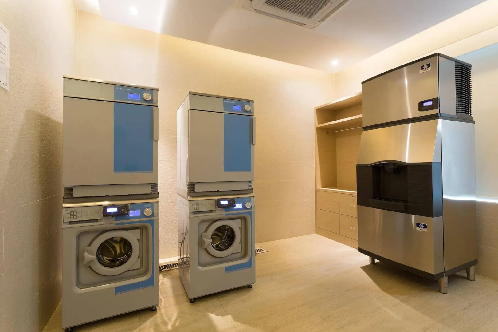 Holiday Inn Express Chennai Mahindra World City