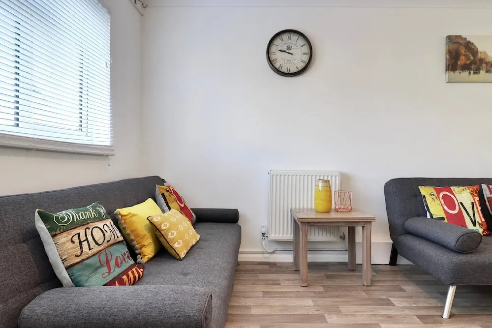 Skyvillion - Valley Way - 3bed House In Stevenage