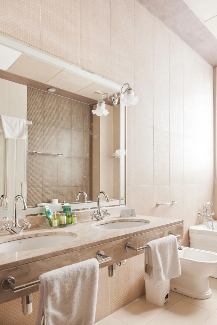 Hotel Roger de Flor Seleqtta