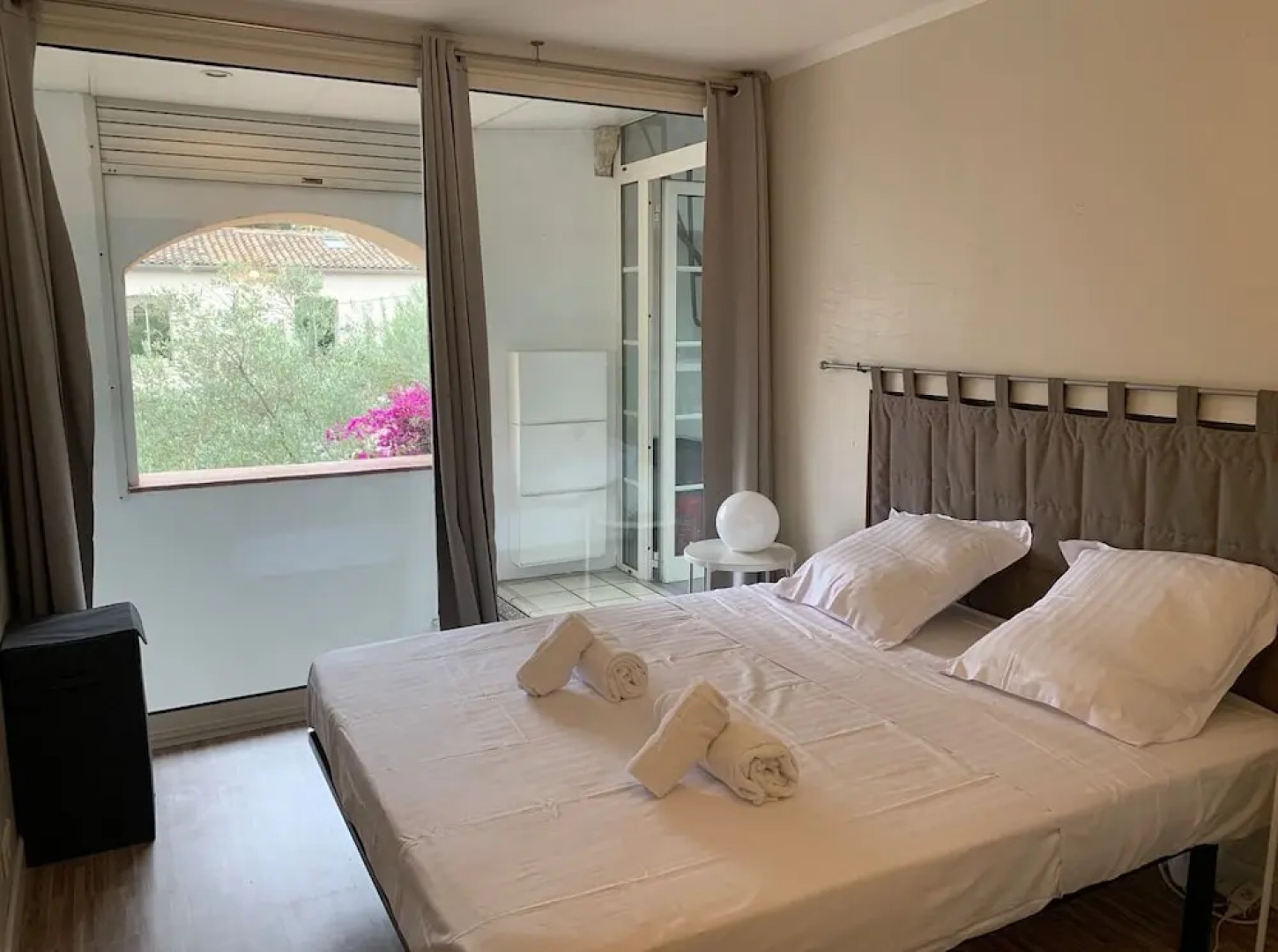 Spacieux logement domaine securise