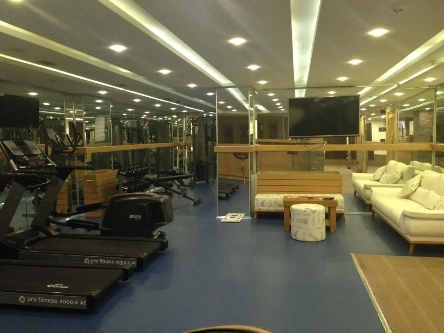 Centrum Business Hotel