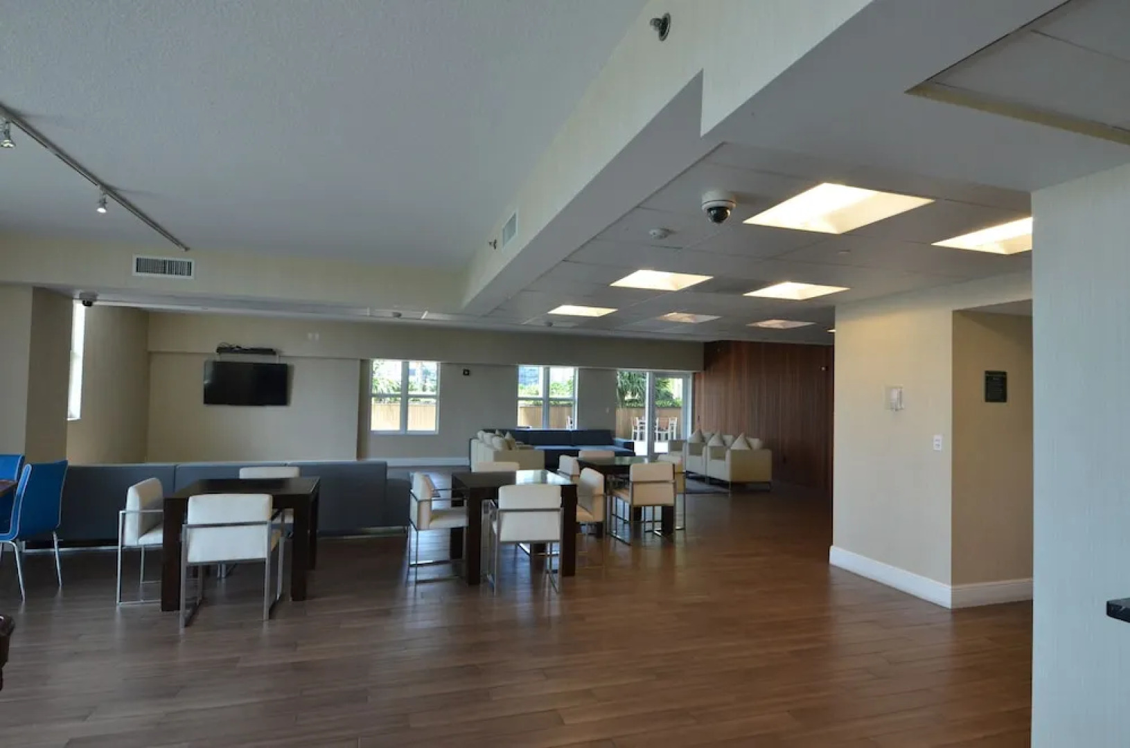 Apartment by Riviera Luxury Living