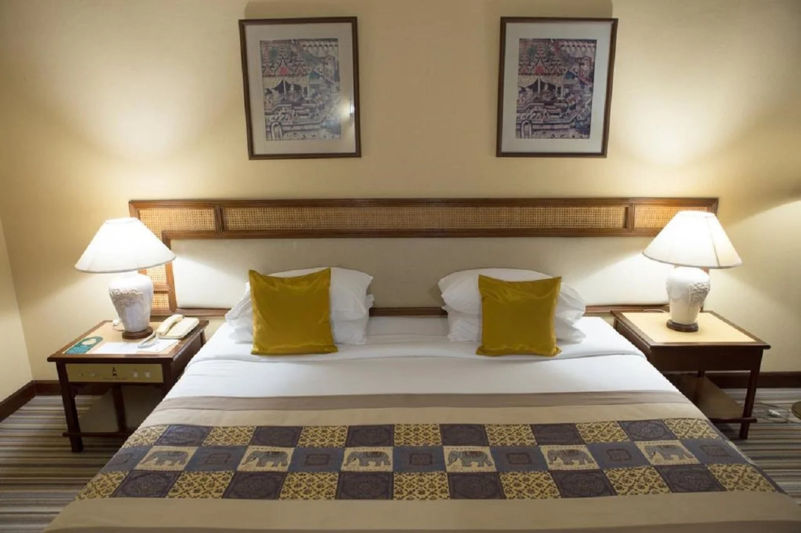 Chiang Mai Plaza Hotel