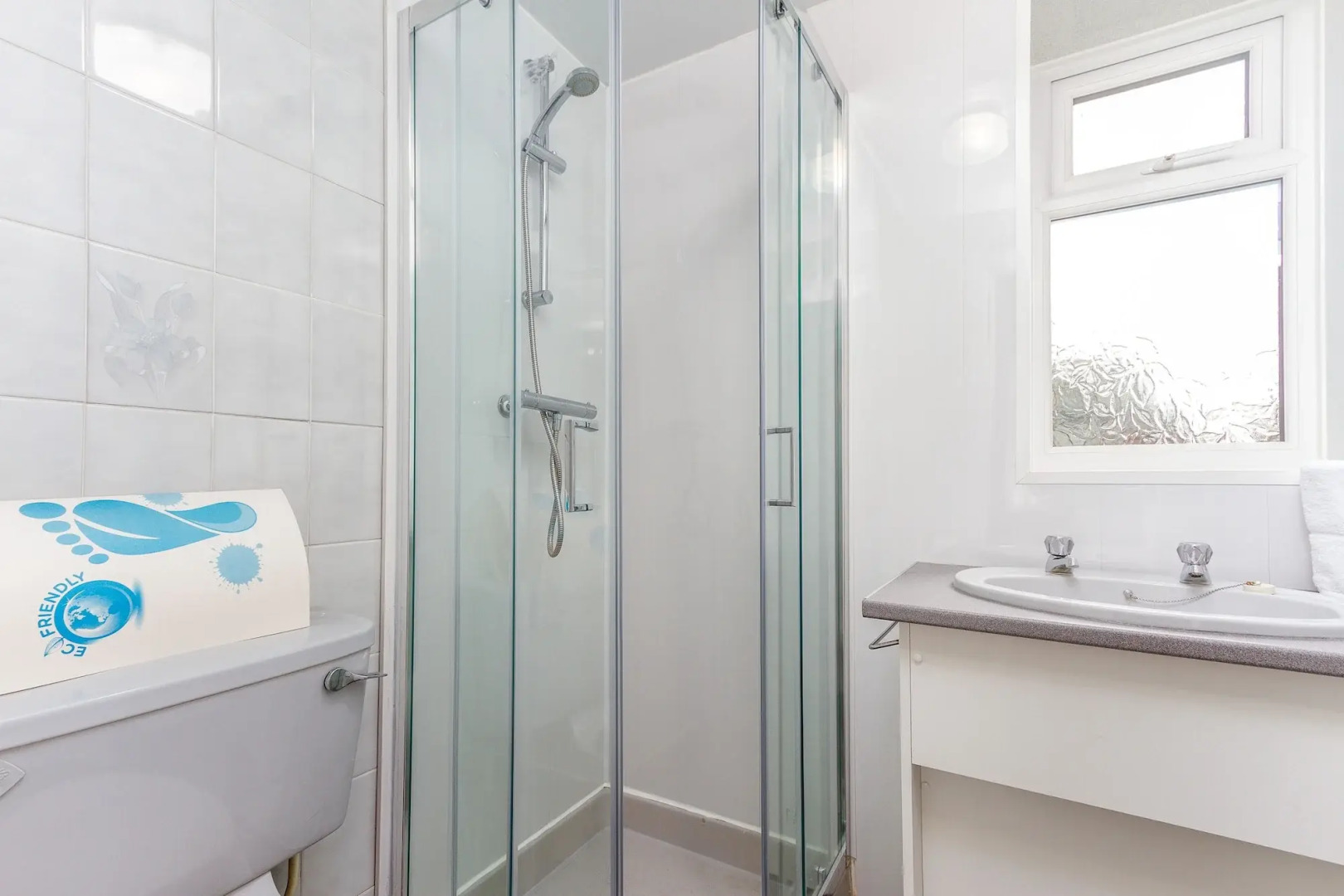 The Sandringham Court Hotel and Apartment