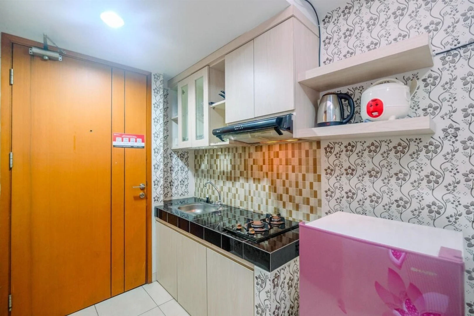 Fully Furnished with Comfortable Design Studio Apartment Margonda Residence 5