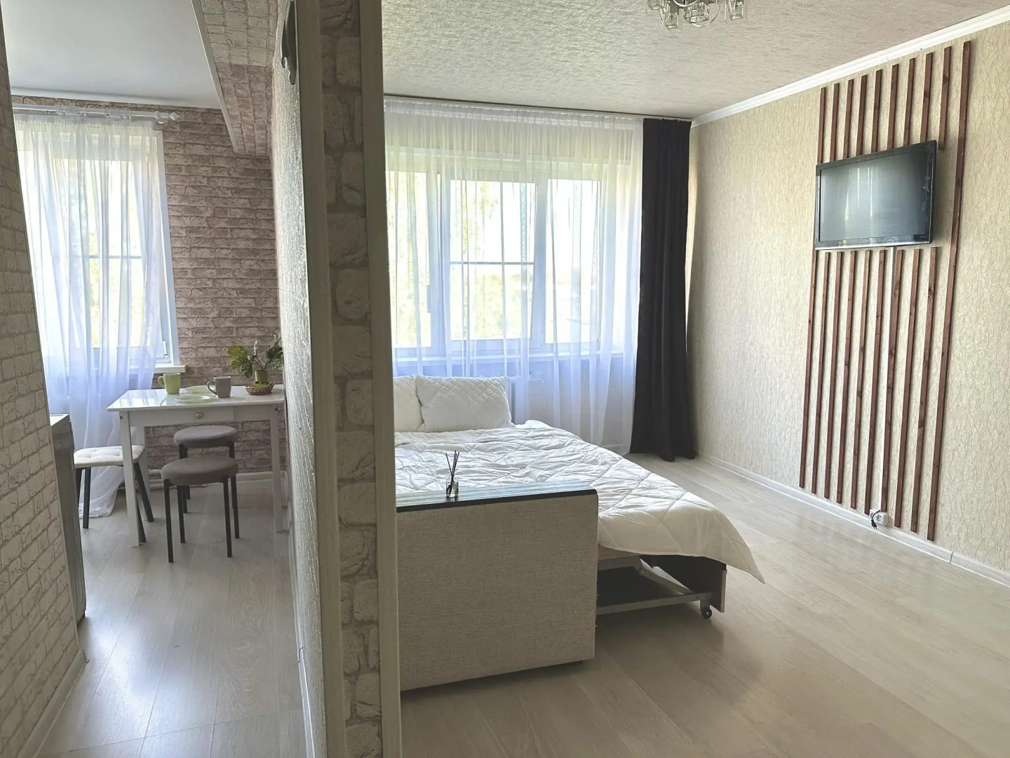 Доминго на улице Есенина 5