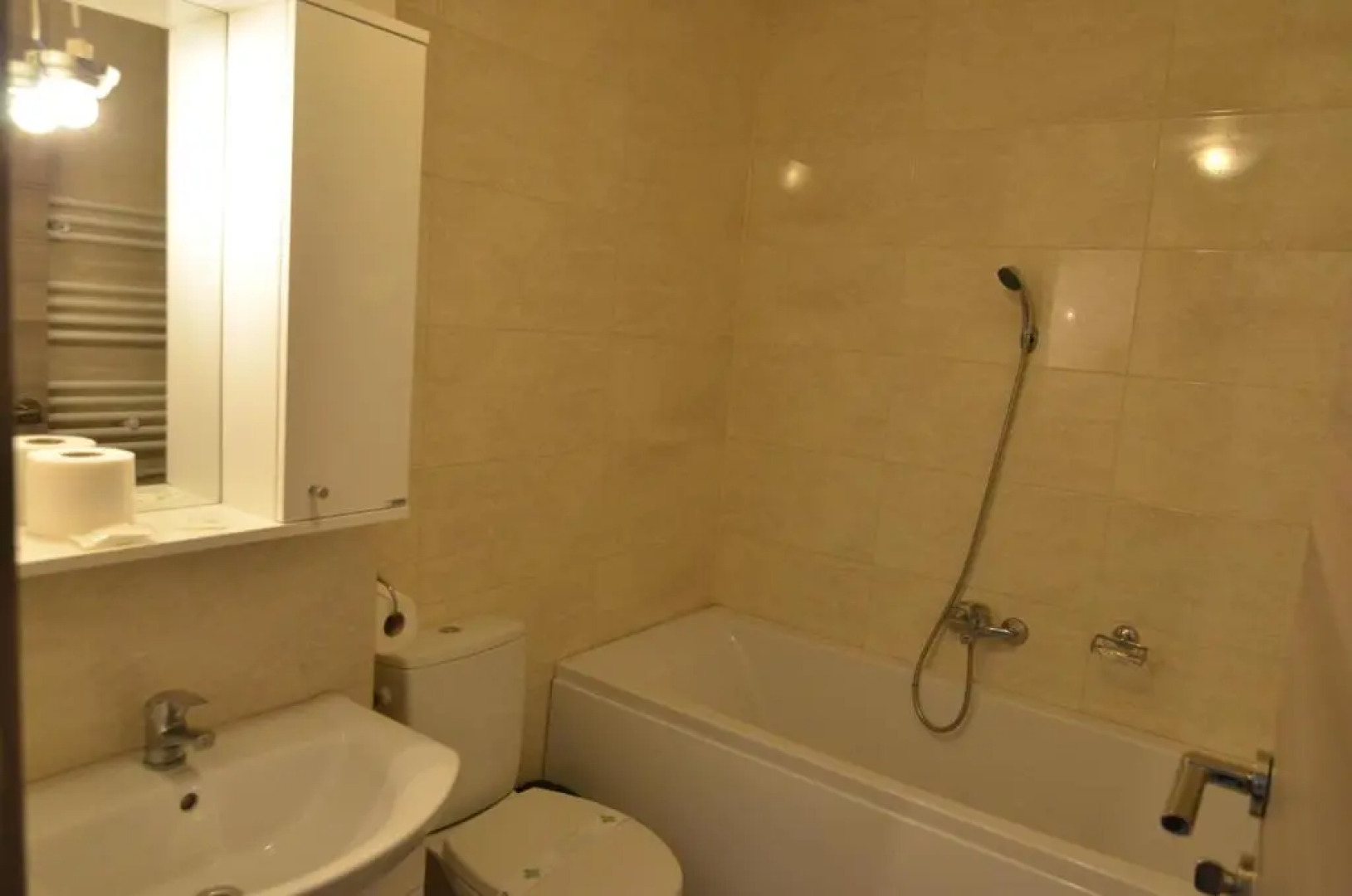 Happy Blue Apartment Summerland