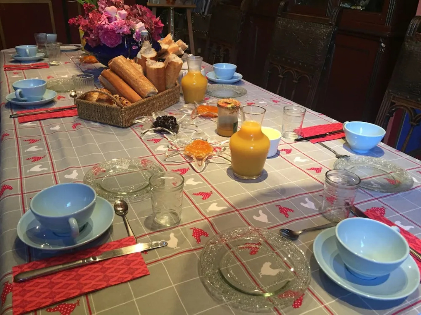 Aux Caprices des Dieux