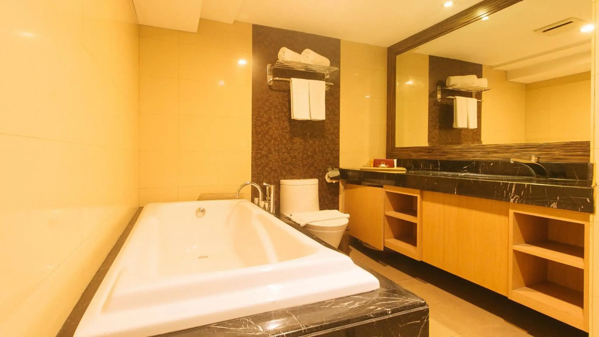 Torre Venezia Suites