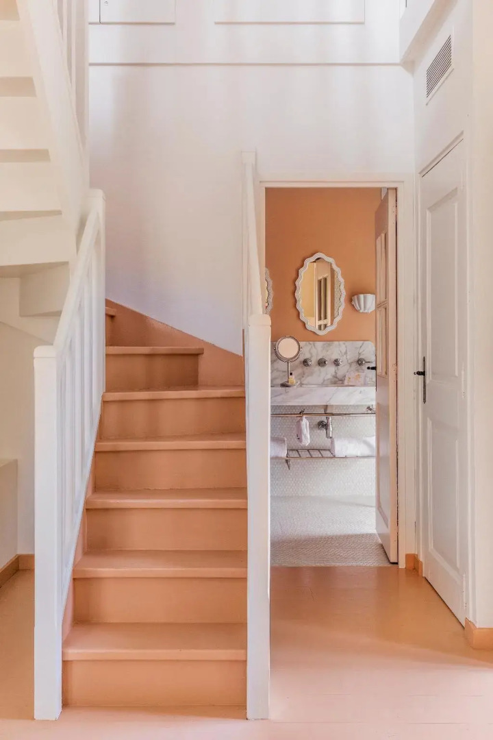 Hôtel La Tartane Saint -Tropez