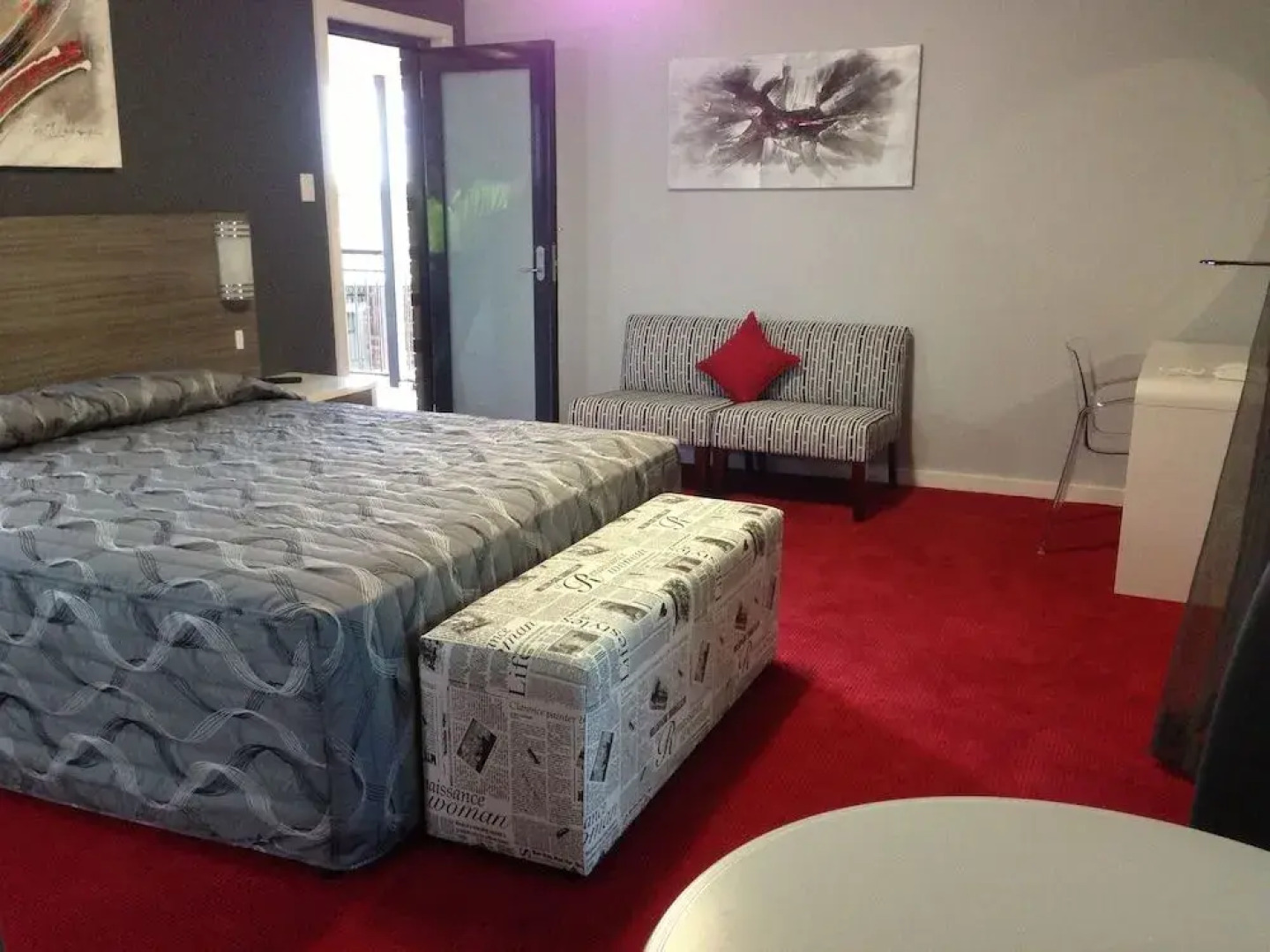 Cattlemans Country Motor Inn & Serviced Apartments