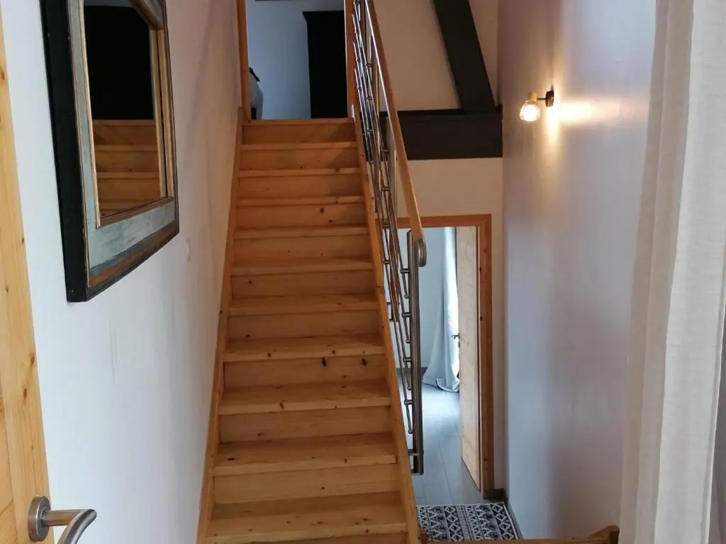 Gîte Sainte-Suzanne-et-Chammes, 4 pièces, 6 personnes - FR-1-600-151