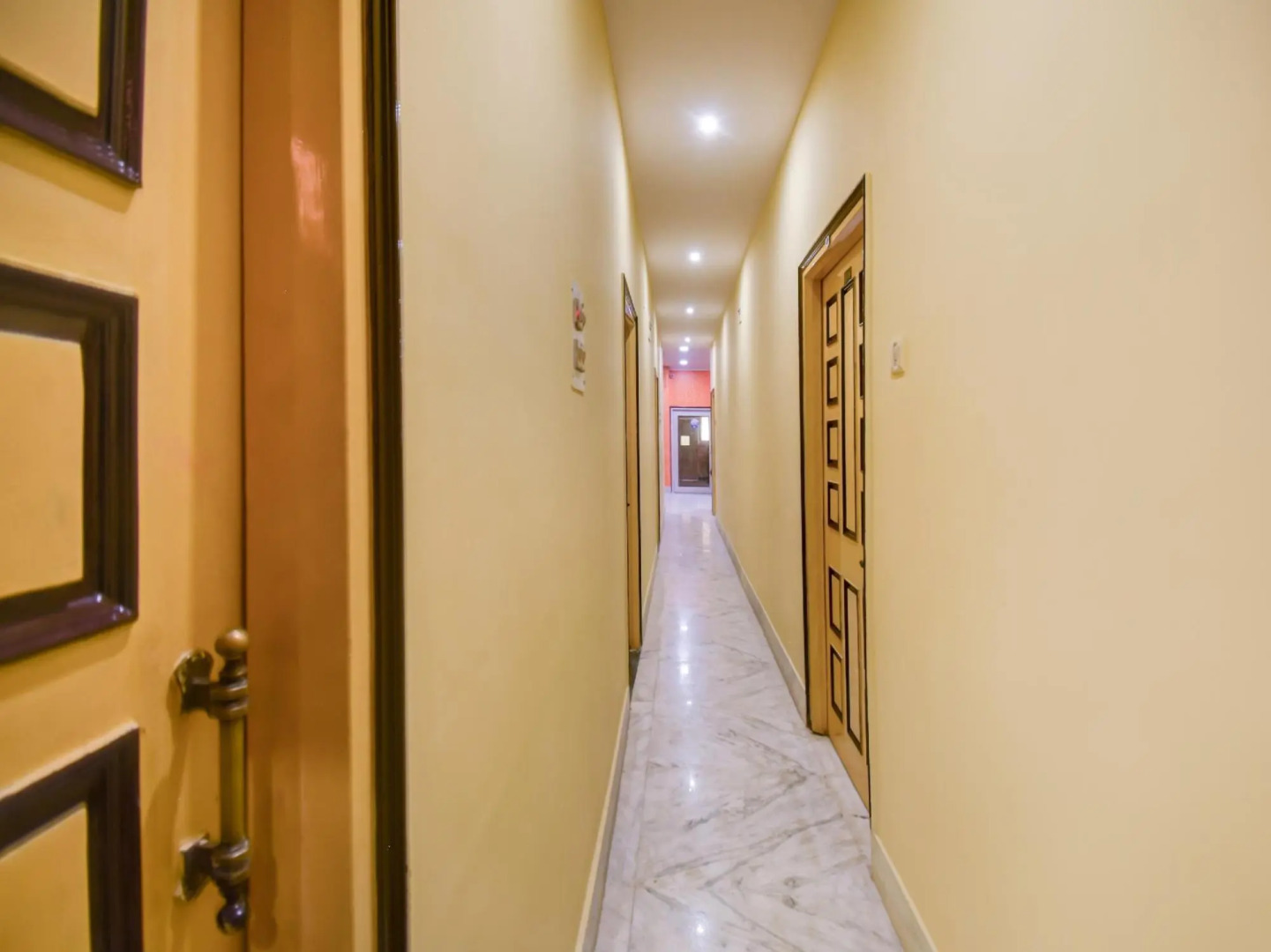 Super OYO Hotel Priyal Amrit Sagar