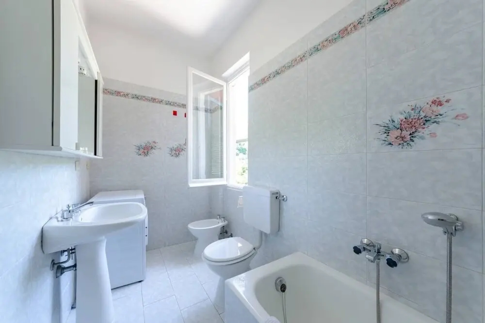 Altido House of Mariella in Cavi Borgo