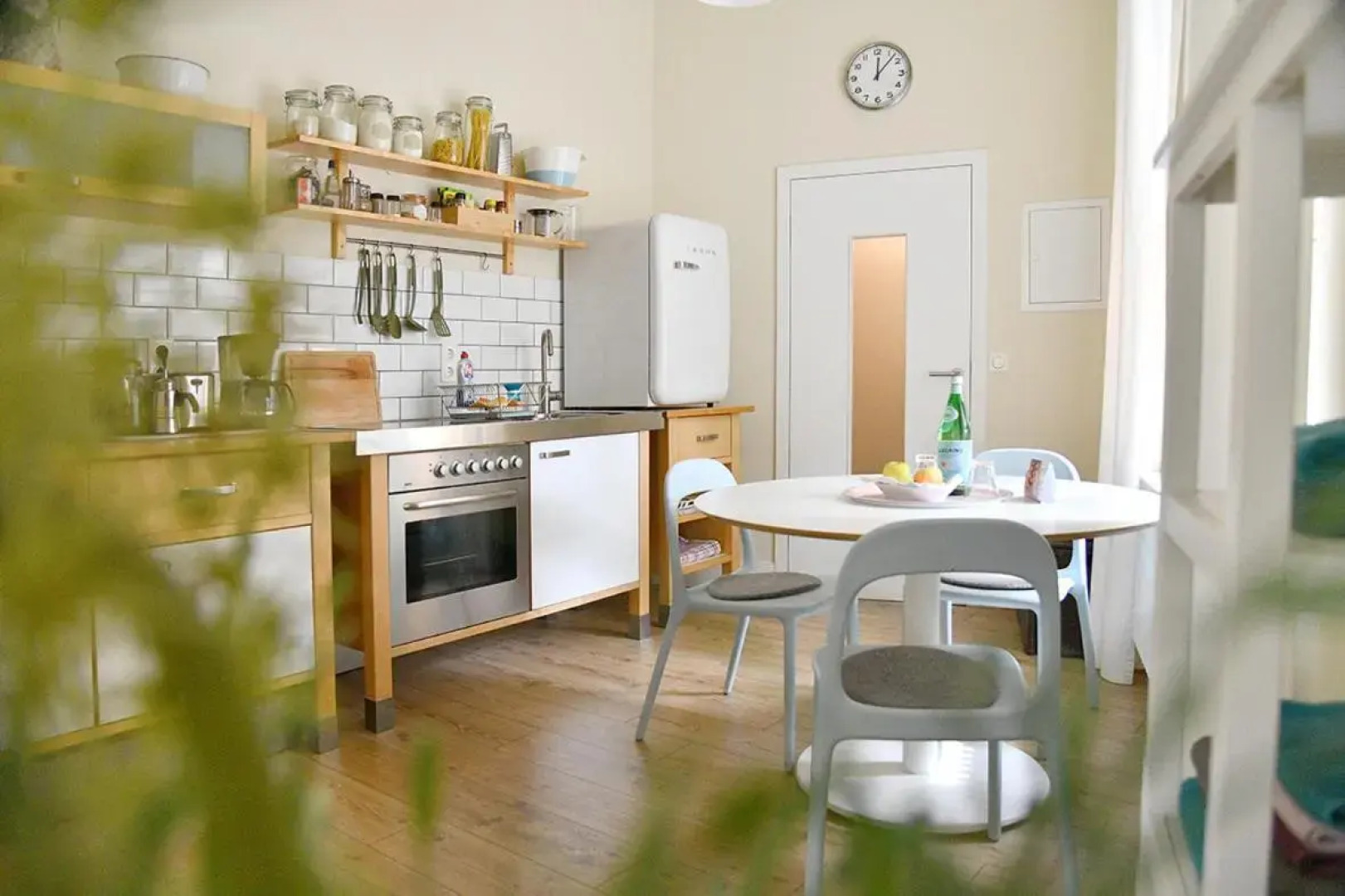 JETHON Studio-Appartement im Grünen