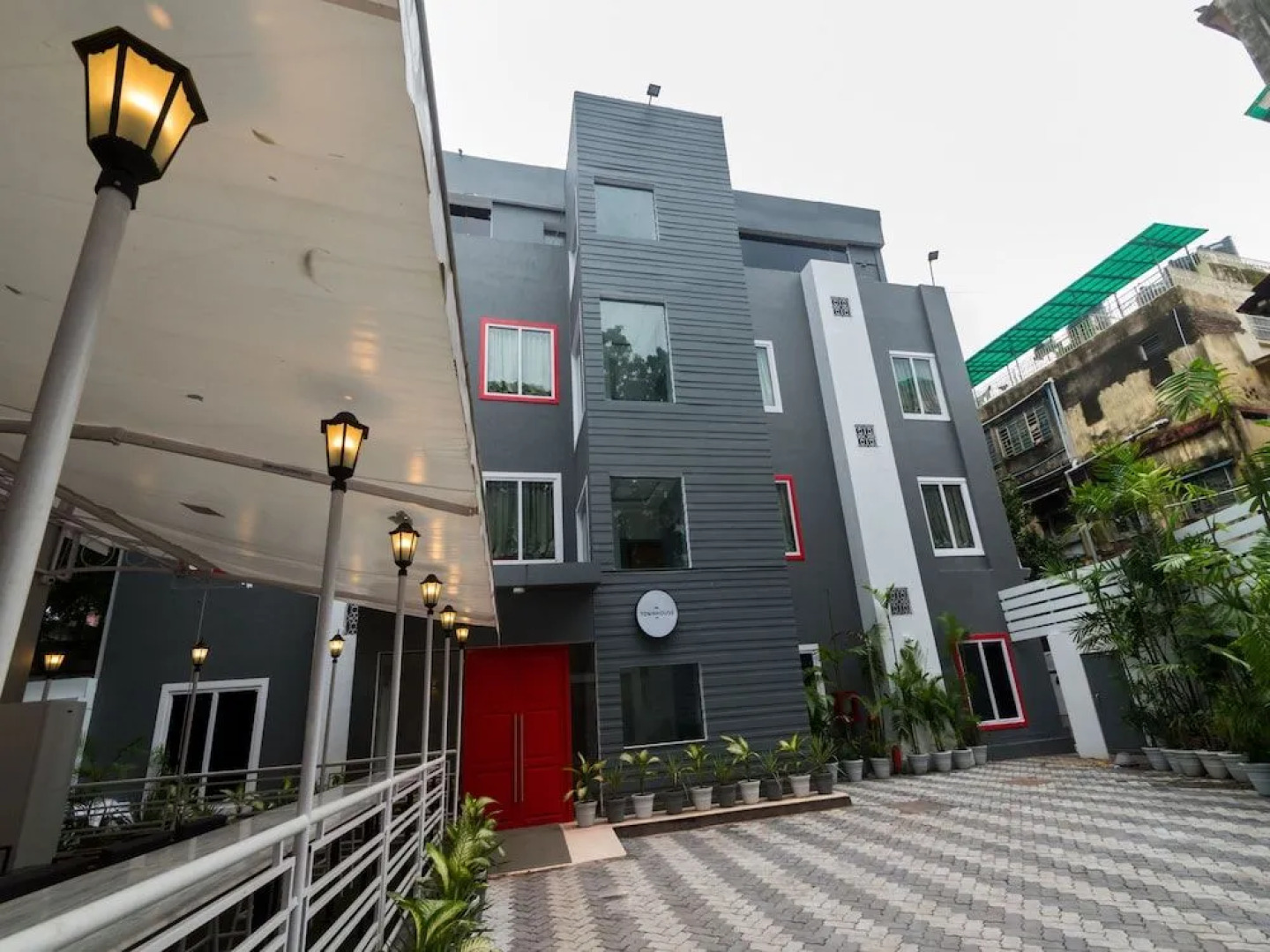 Oyo Townhouse 011 Esplanade