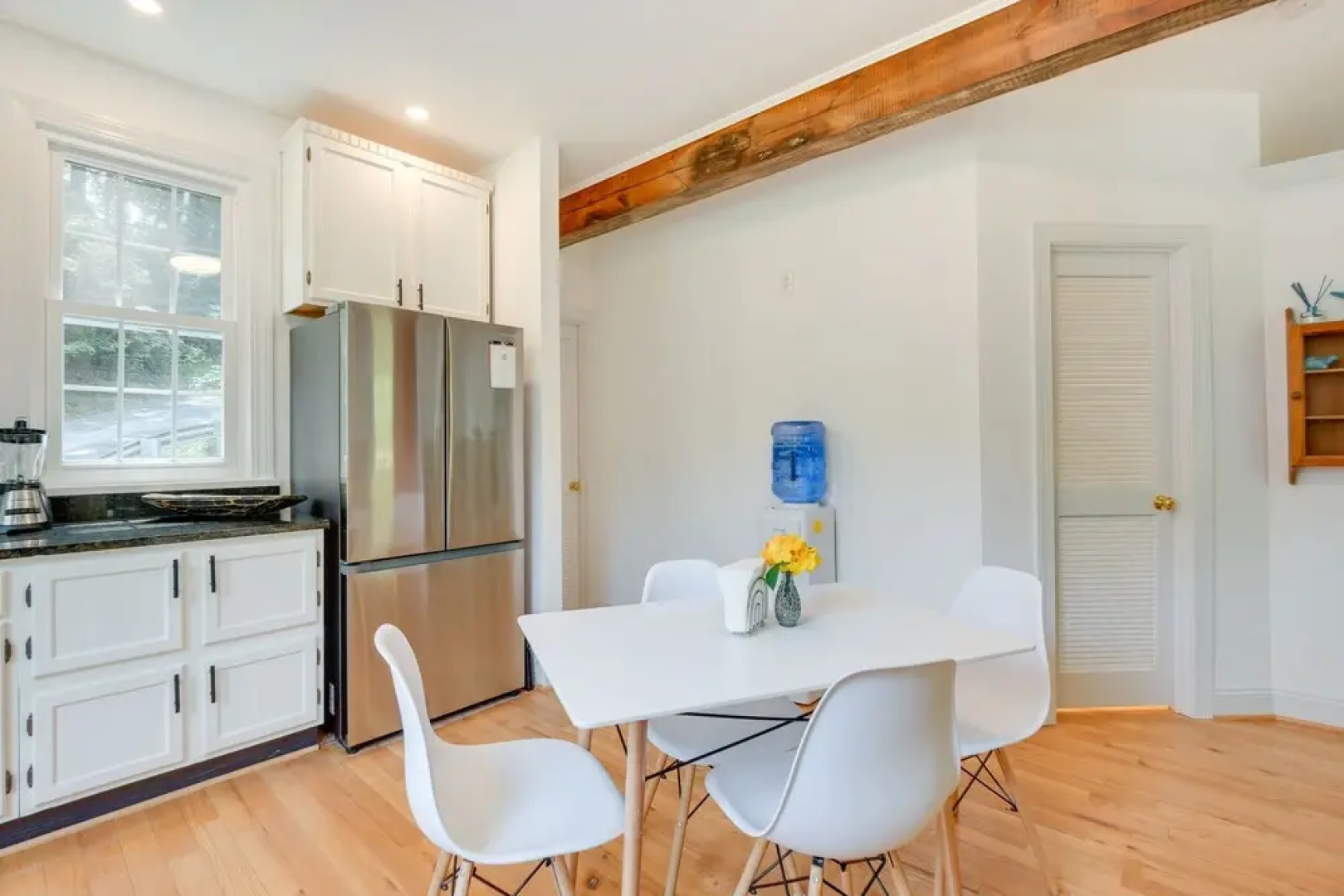 Family-friendly Chesapeake Beach House With Deck!