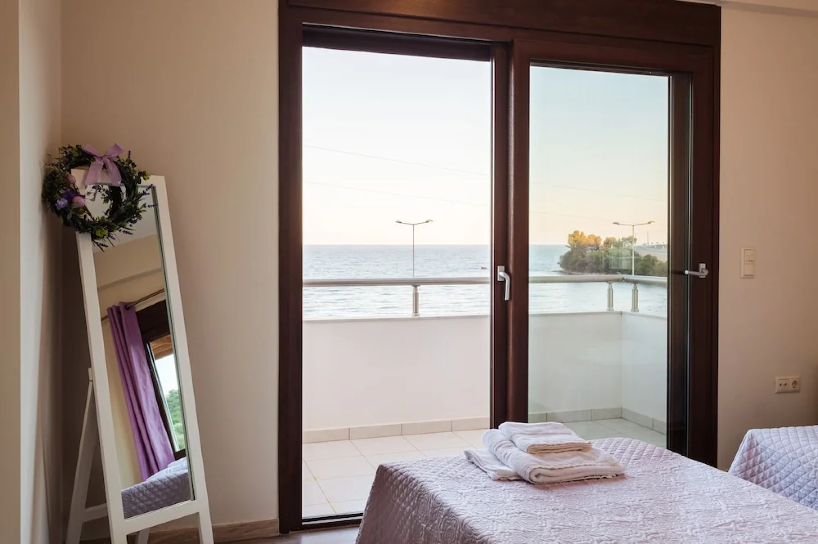 Villa On The Beach / Long Sunset