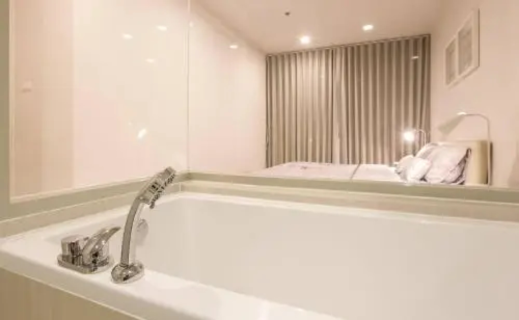 Baan Thew Thalay Aquamarine Cha-am