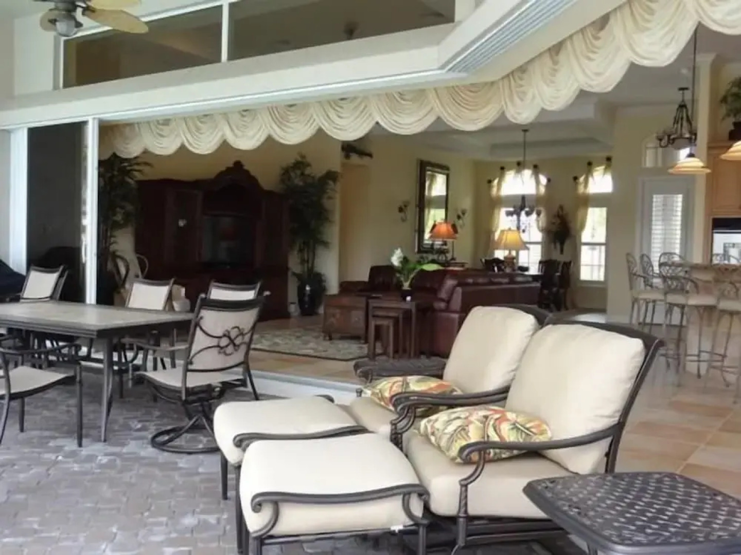 SNOW190 4 Bedroom Holiday Home by Marco Naples Vacation Homes