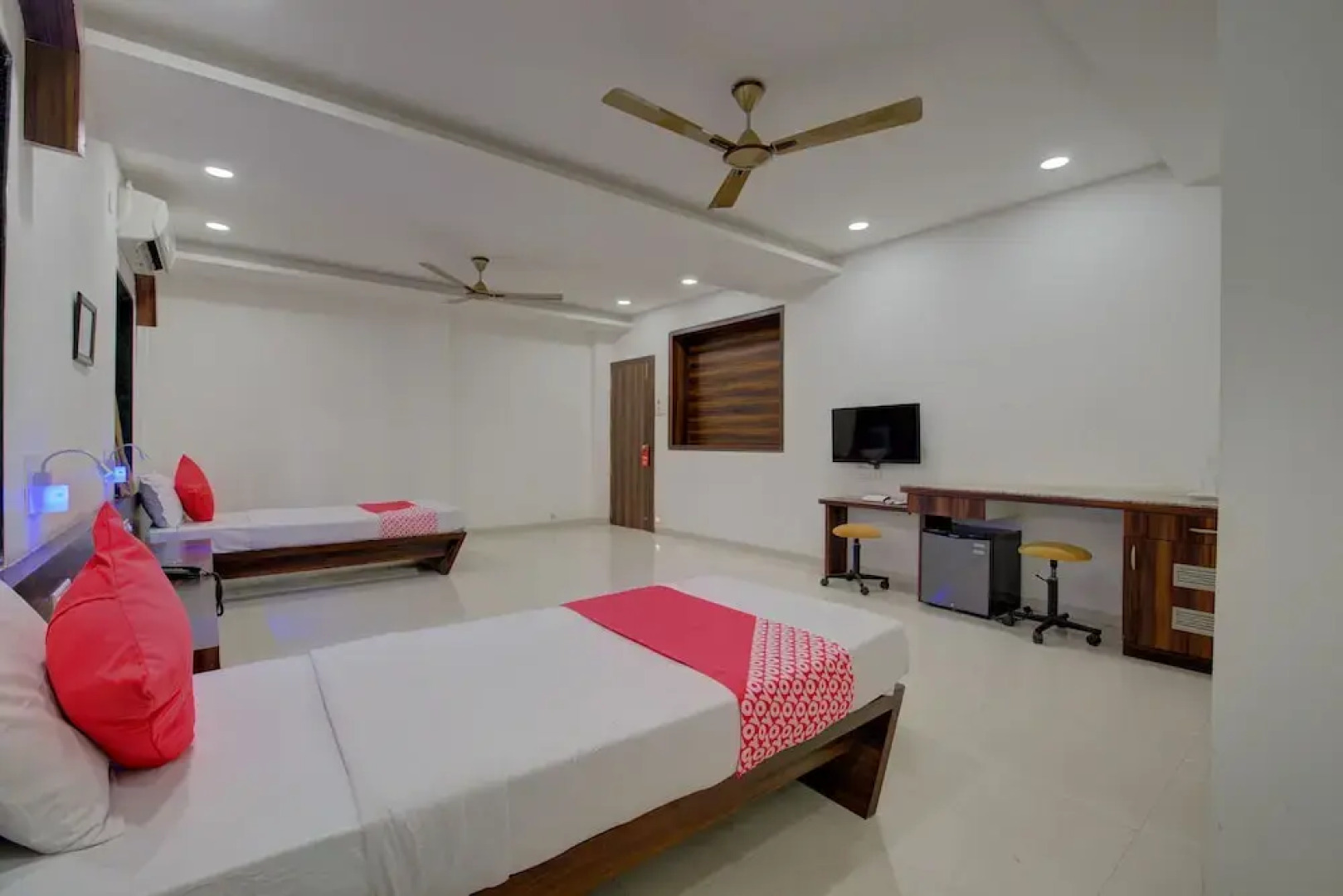 OYO 27740 Anantha Residency