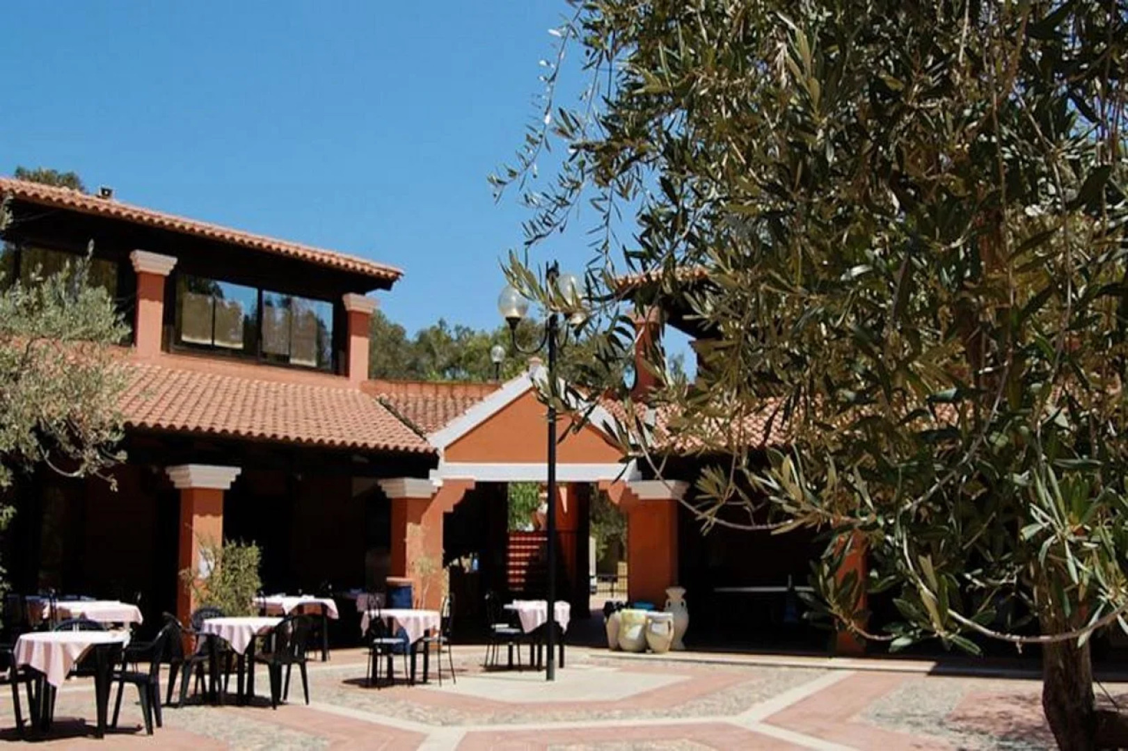 Tiliguerta Glamping & Camping Village