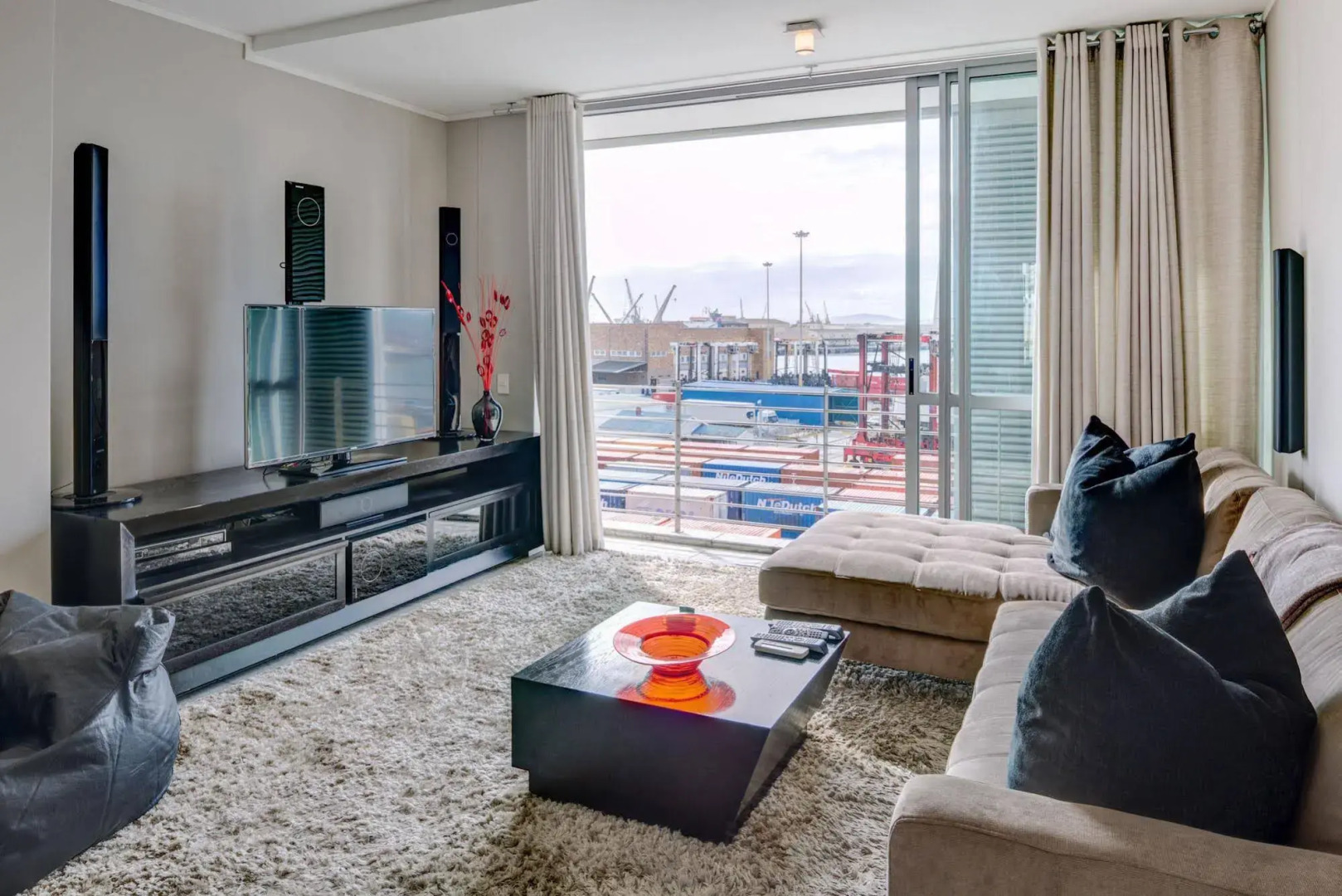 Harbour Bridge Luxury Apartments