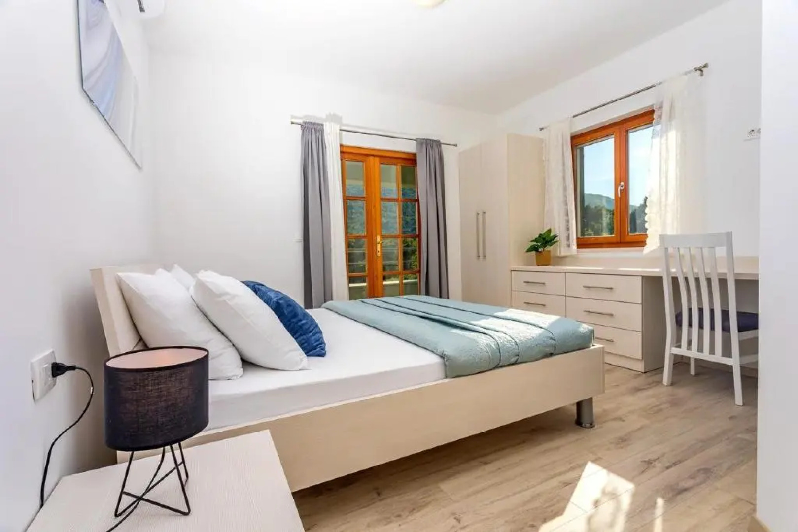 VILLA SKURA private heated pool 32m2, summer kitchen, 4 bedrooms, garden