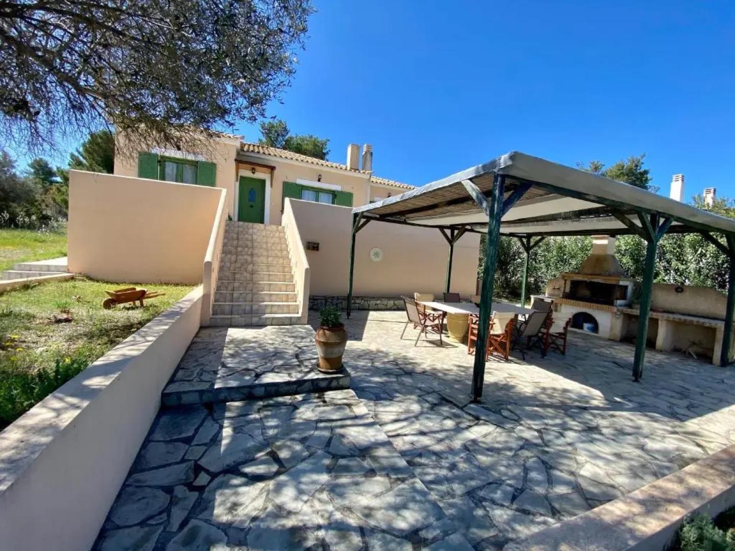 Casa Malena-Cozy 3 bedroom Villa with BBQ&Patio in huge estate!