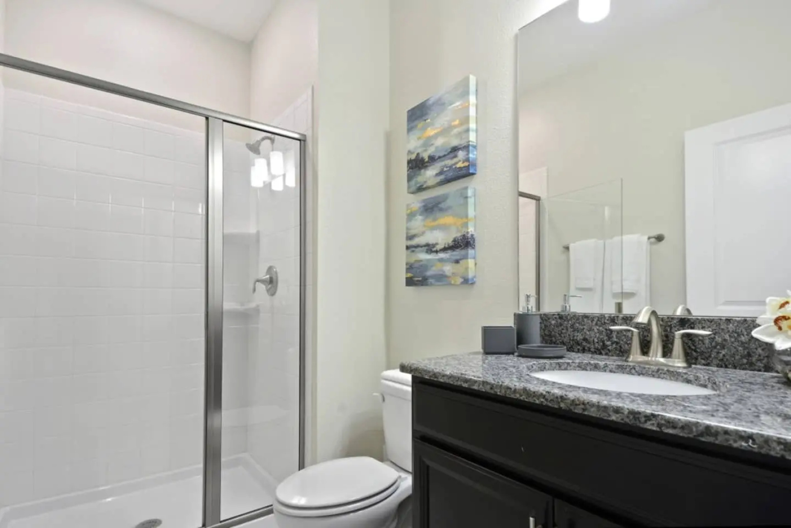 Super nice townhome near Disney with private pool