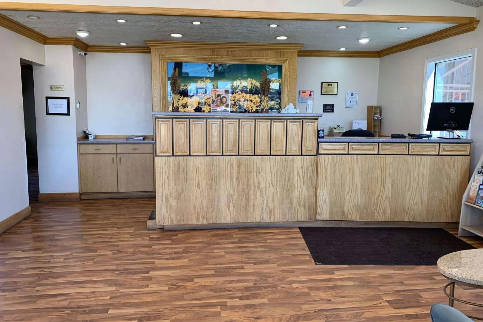 Econo Lodge Inn & Suites Winnemucca