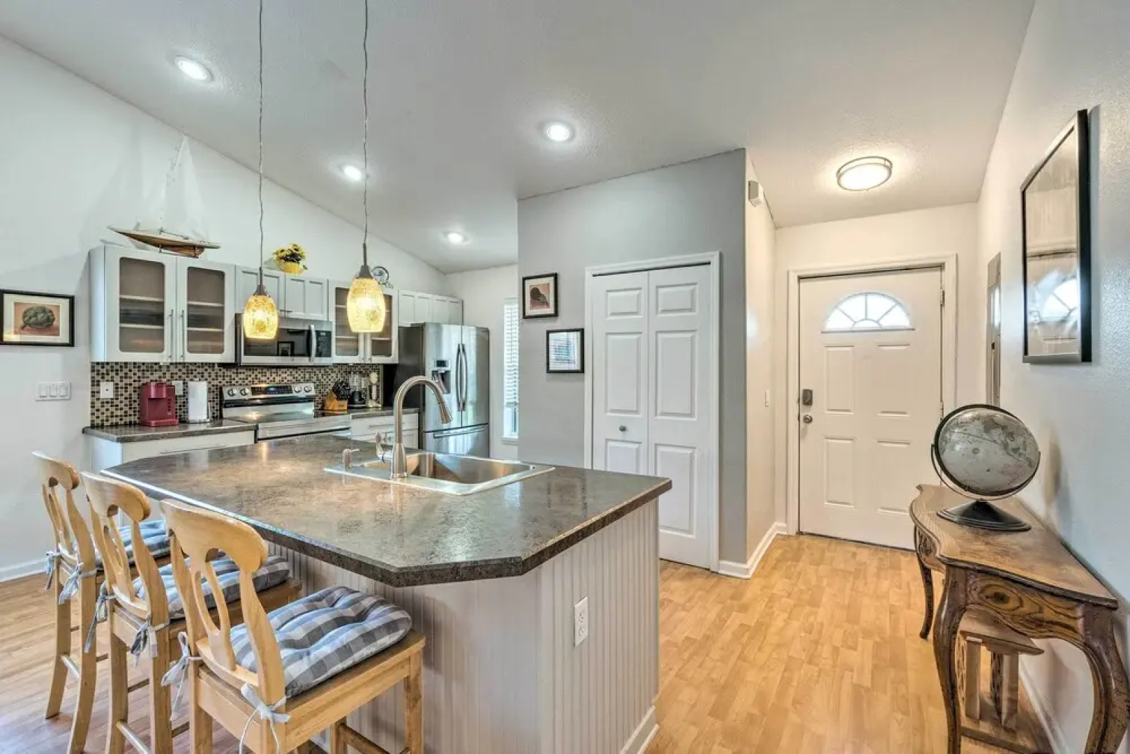 Punta Gorda Home w/ Lanai < 2 Mi to Downtown!