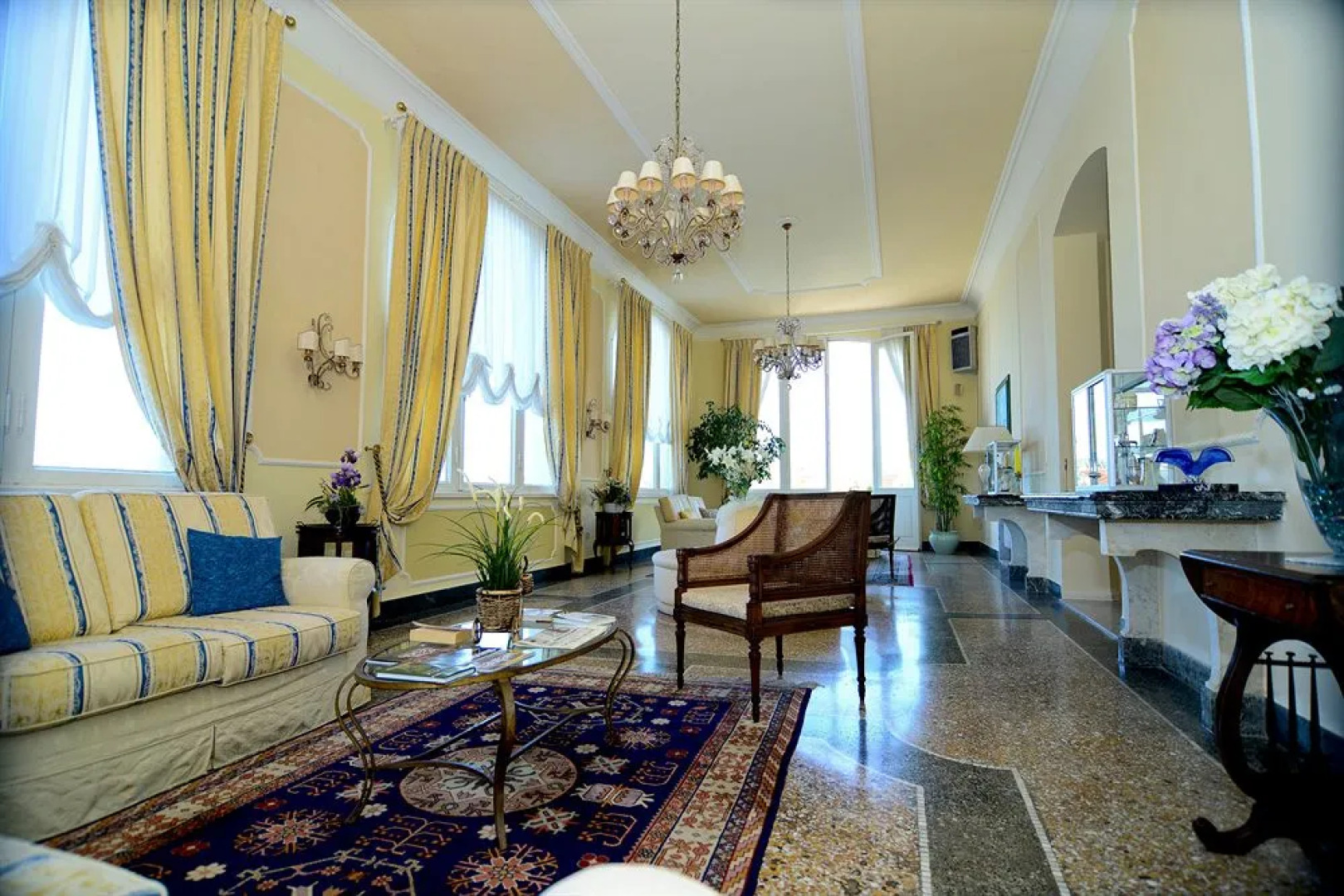 Grand Hotel Villa Parisi