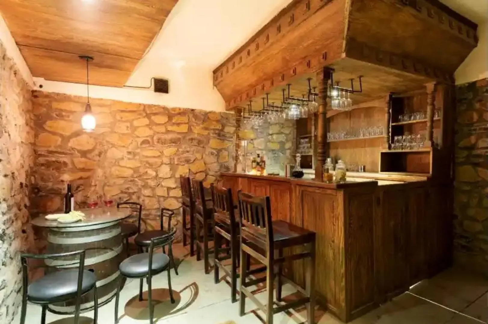 Castle Vintage VillageHouse 6BHK