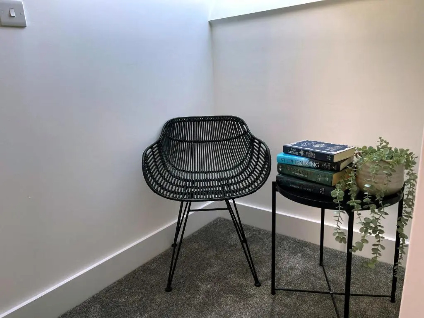 3 Double Bed Luxurious House Near Heathrow Airport