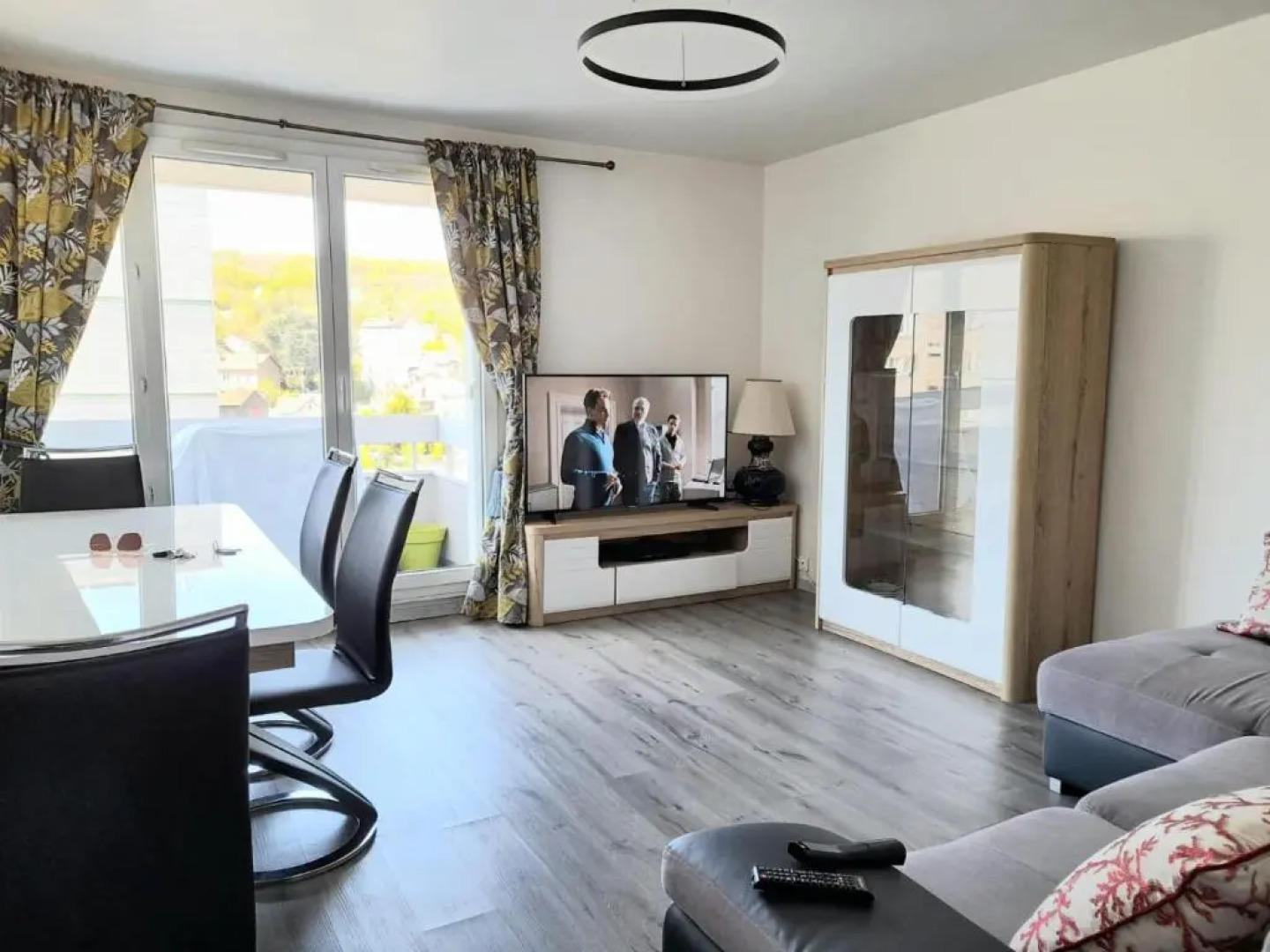 Appartement lumineux et cosy à Chaville.