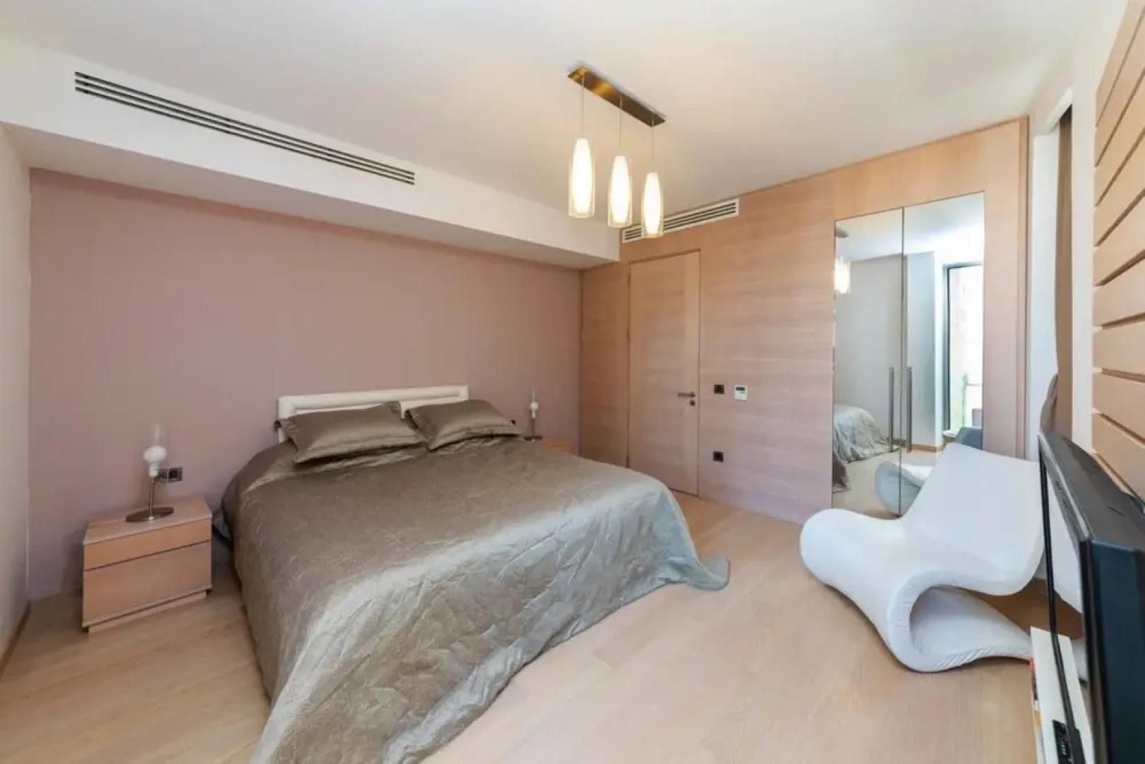 Regal Home With Shared Pool Near Beach in Bodrum