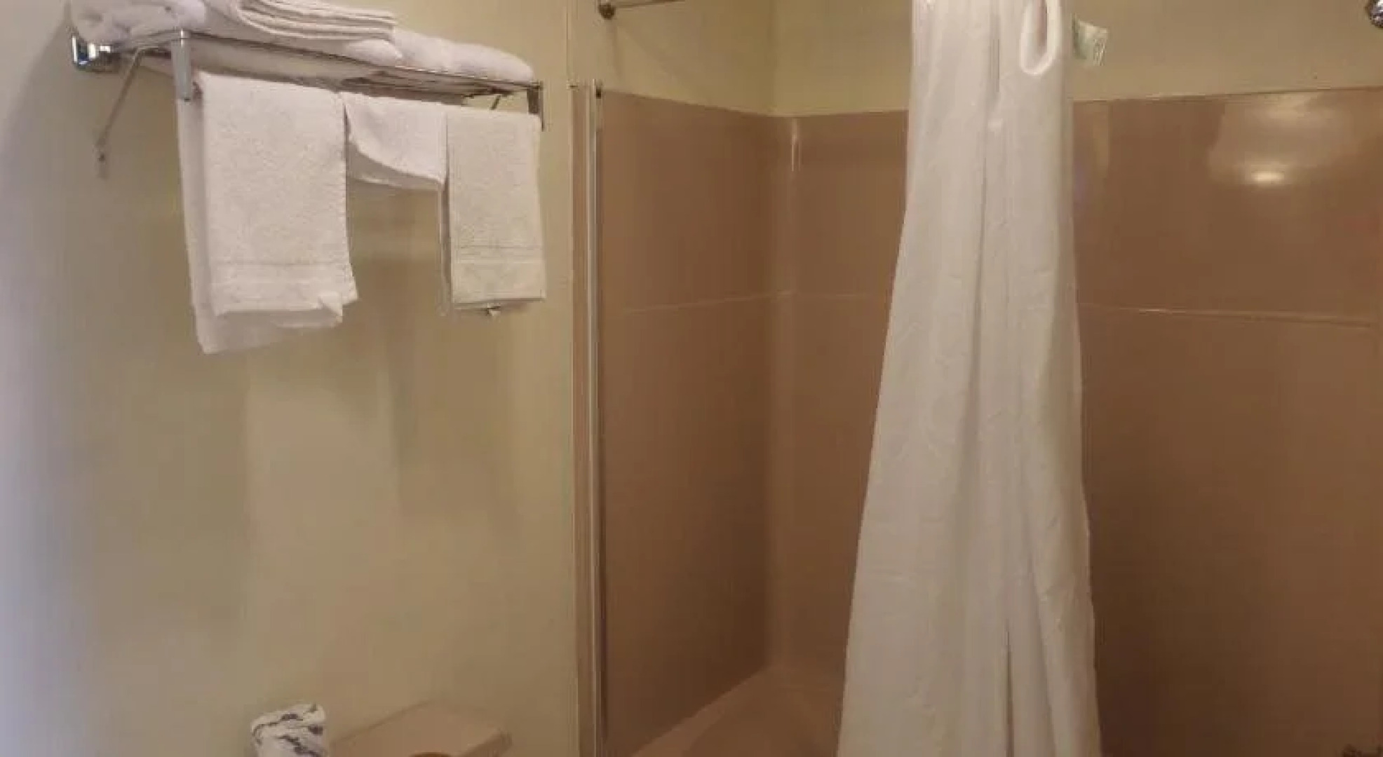 Red Carpet Inn and Suites Palmyra