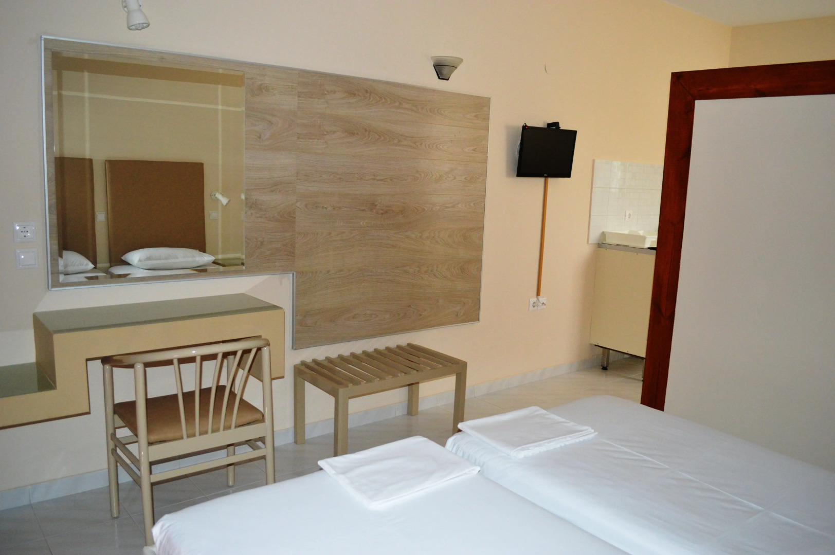 Triantafyllas Apartments