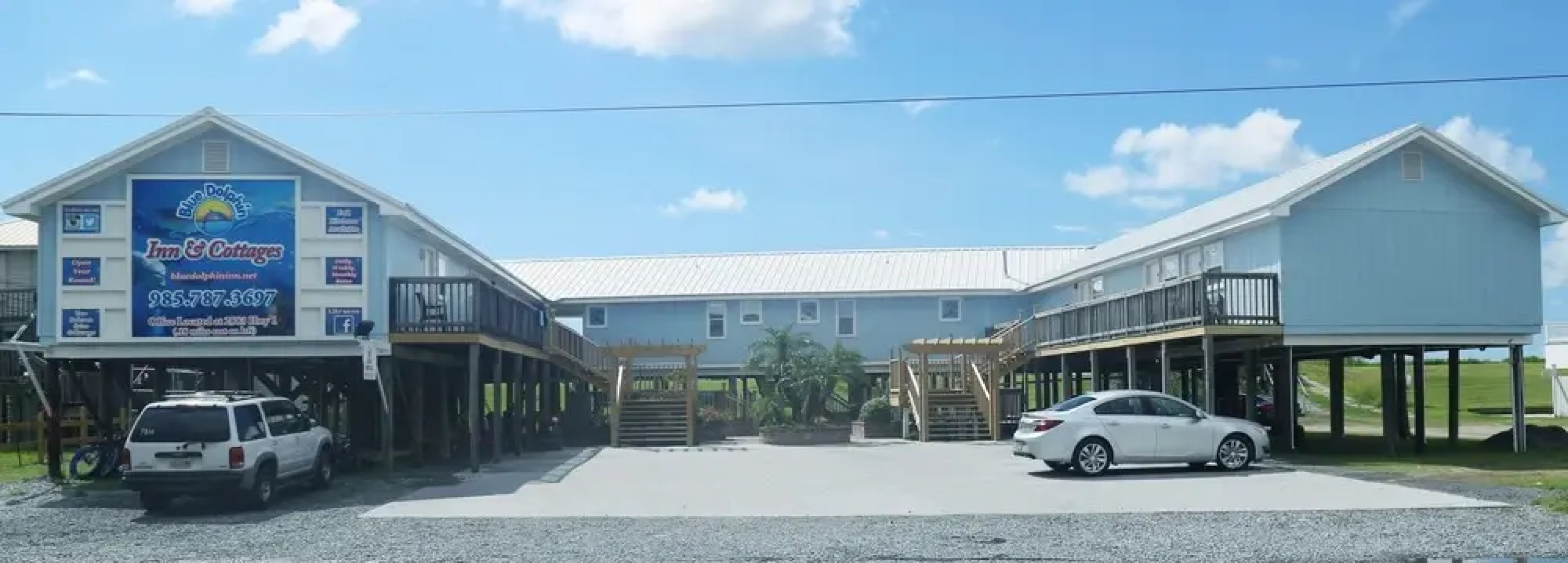 Blue Dolphin Inn and Cottages