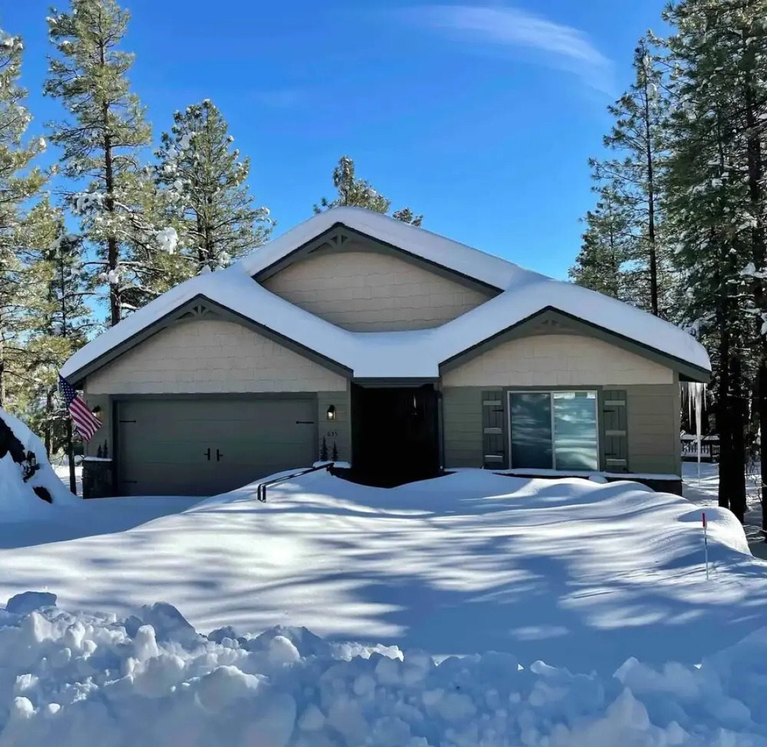 Place In The Pines 3 Bedroom Cabin by Redawning