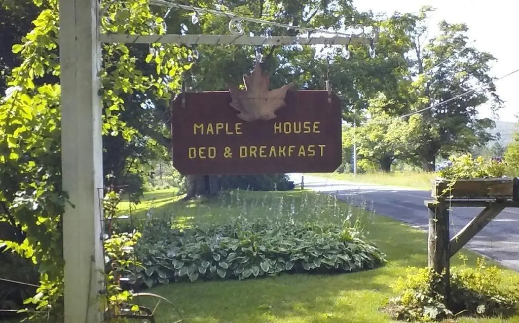 Maple House Bed & Breakfast