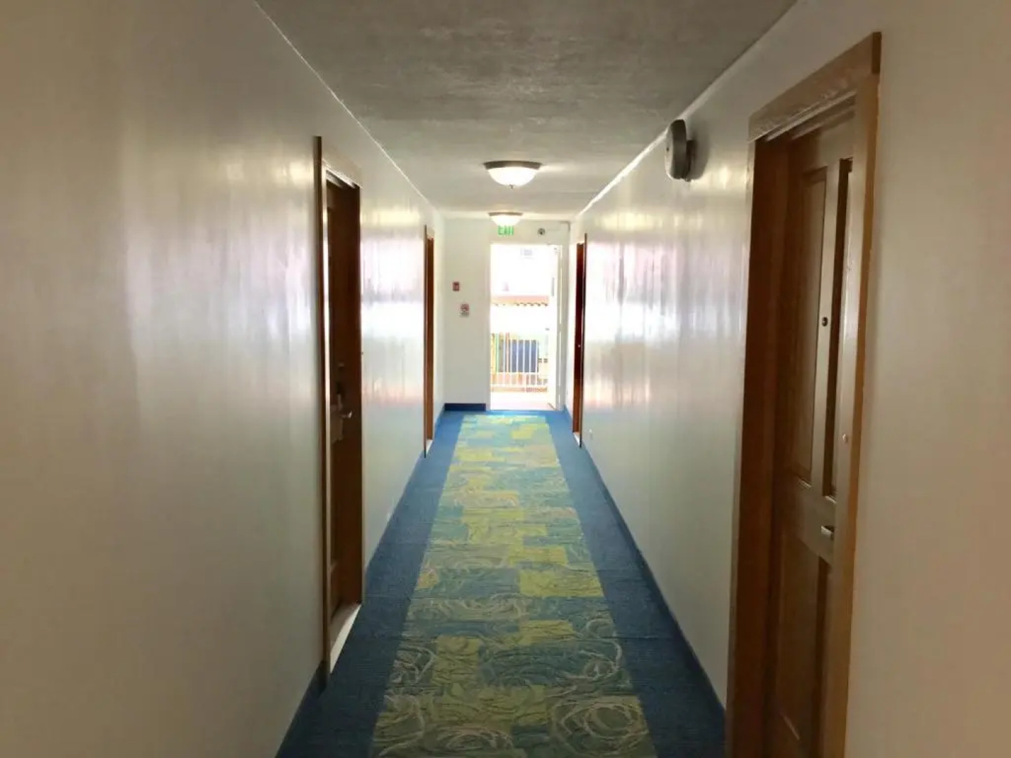Holiday Surf Hotel