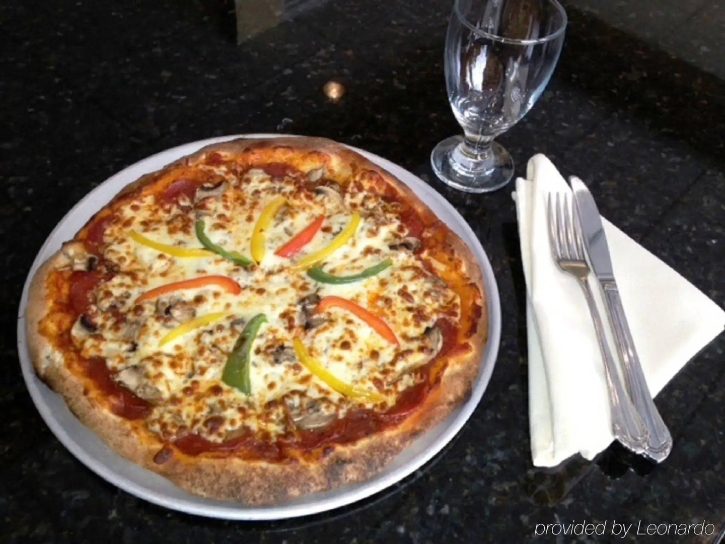 Holiday Inn Montreal Longueuil by IHG