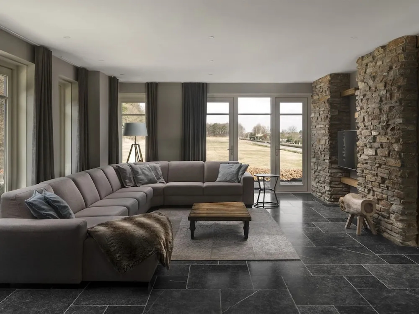Luxurious Holiday Home with Hot Tub in Noordwijk