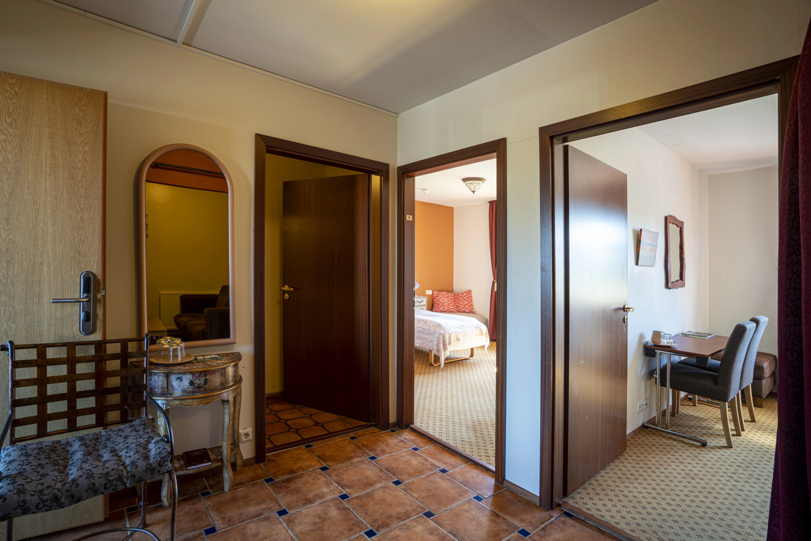 Hotel Kriunes - A city hotel by the lake