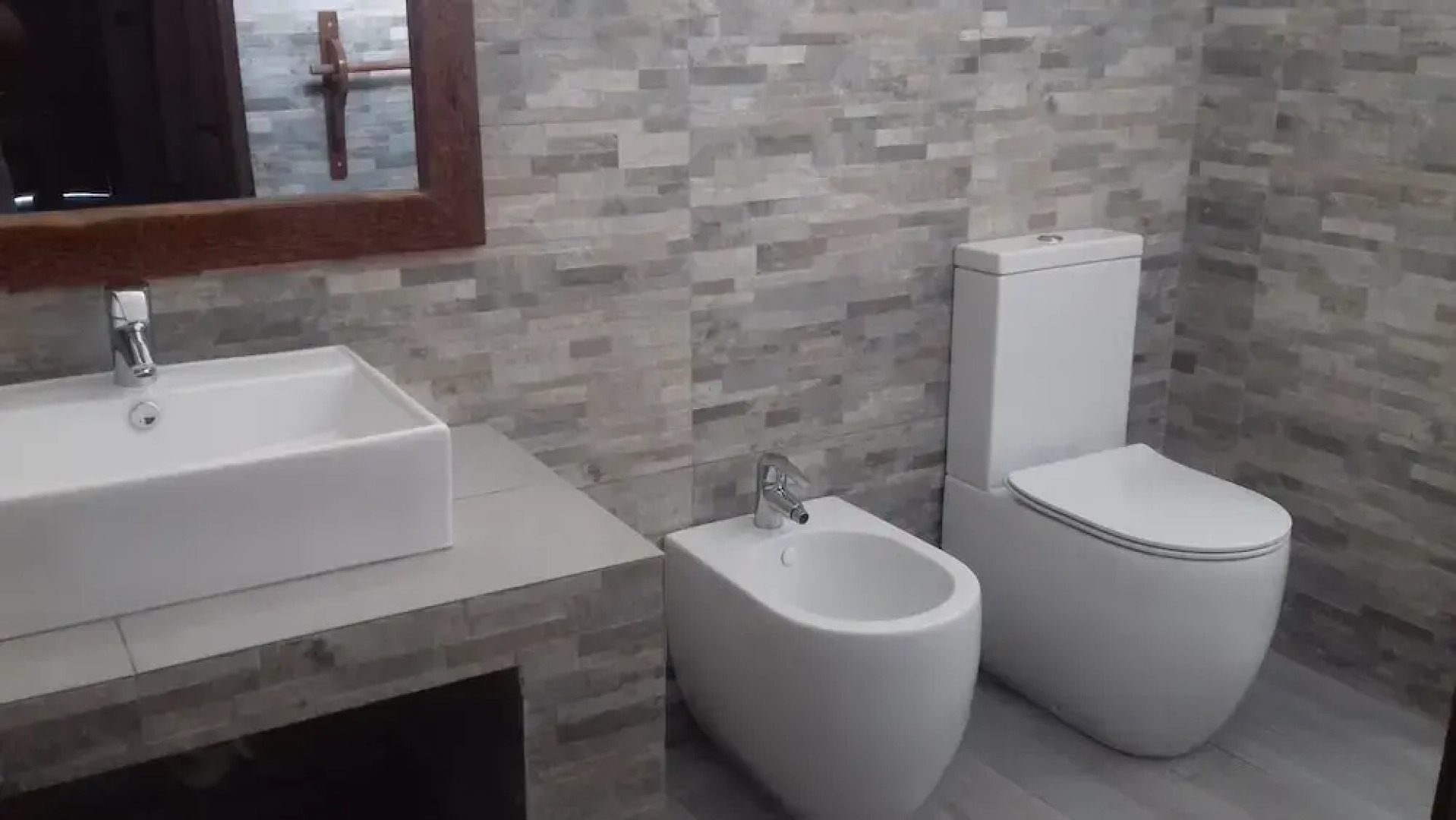 White Dream Lodge & Restaurant